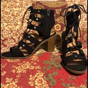 New DV black heeled sandals